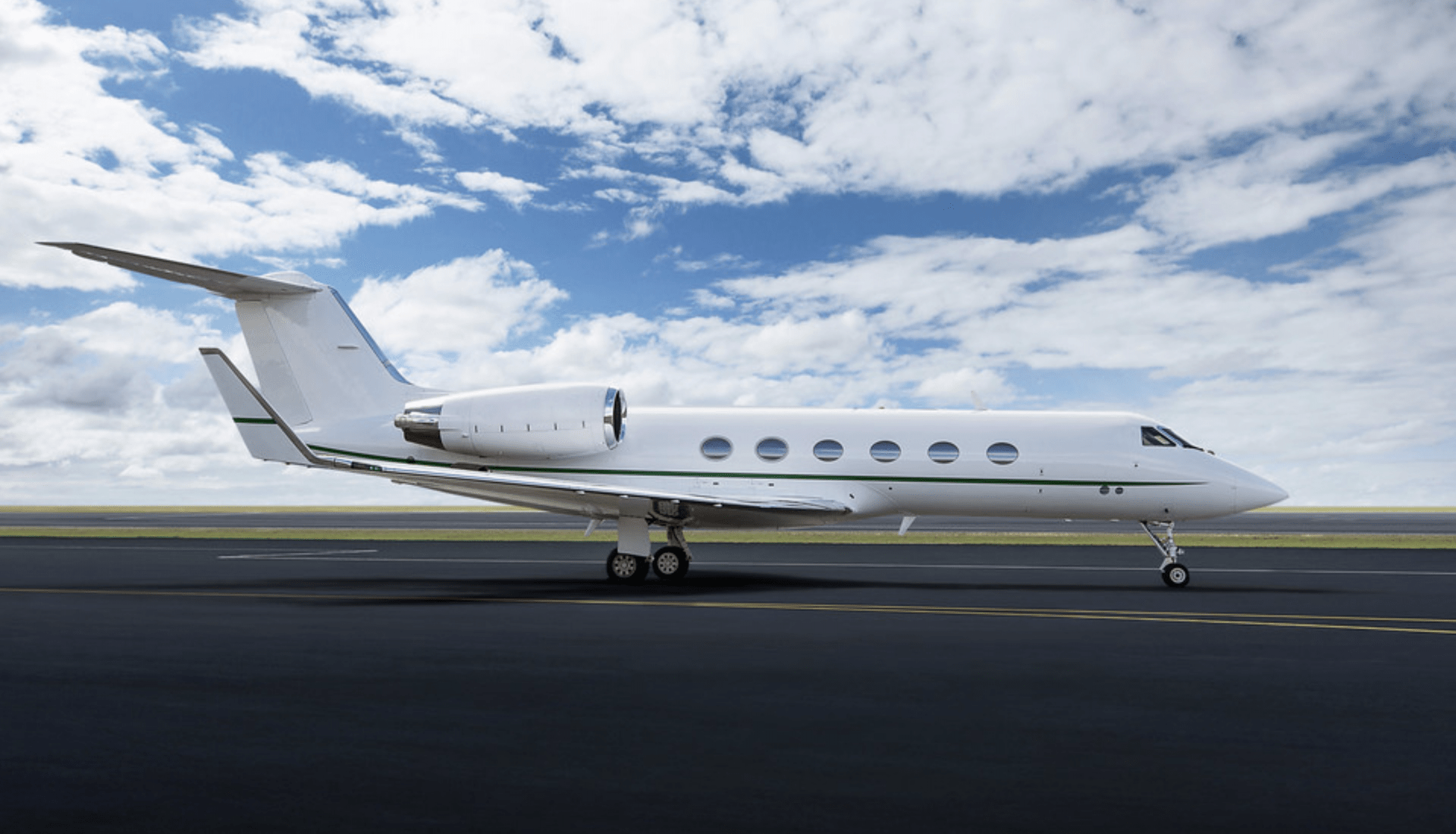 Aircraft exterior painting services from Gama Aviation