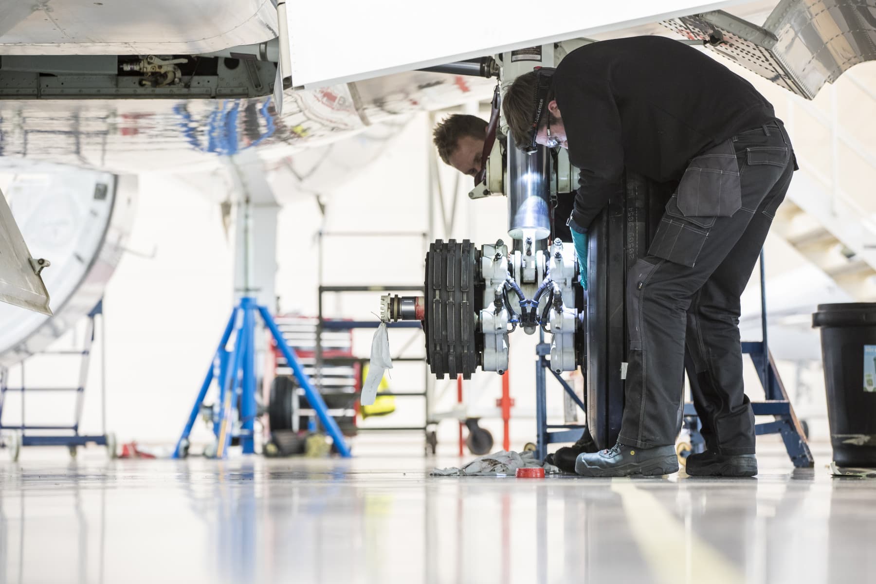 Bombardier aircraft maintenance
