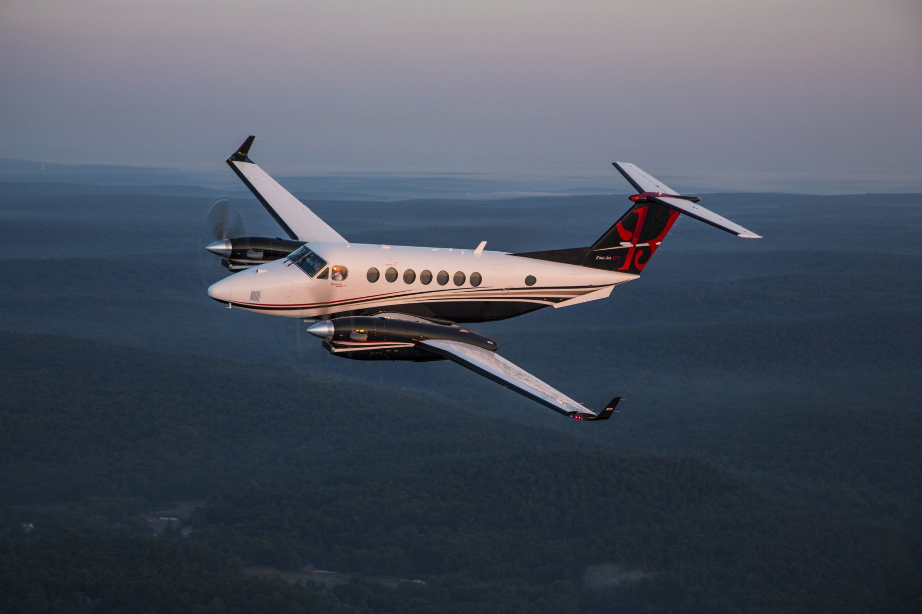 Beechcraft King Air 300 series